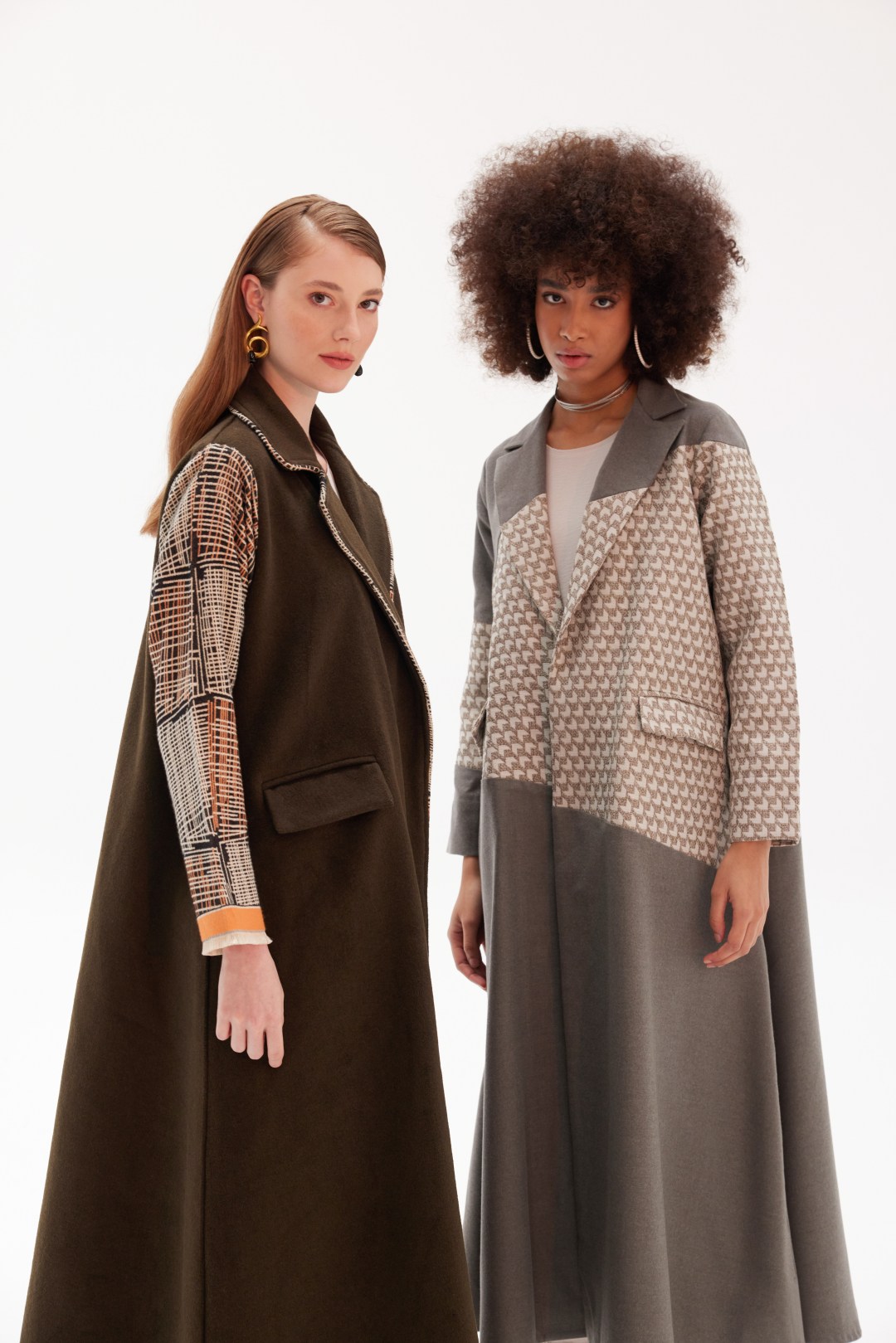 Soft-Gray Long Abaya with White